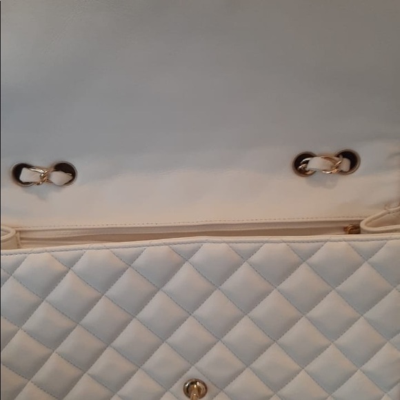 Chanel Jumbo Single Flap Bag with GHW - Picture 10 of 16